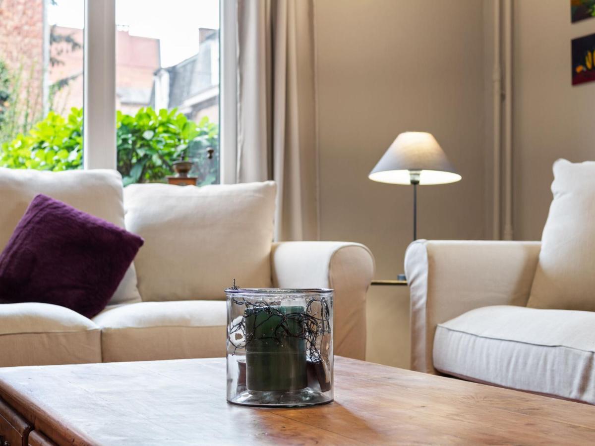 Stylish Apartment In Dinant Near The Maas Luaran gambar