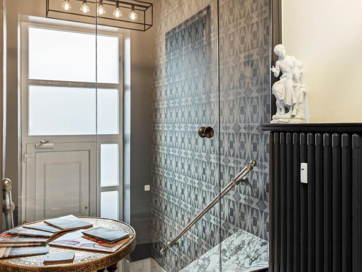Stylish Apartment In Dinant Near The Maas Luaran gambar