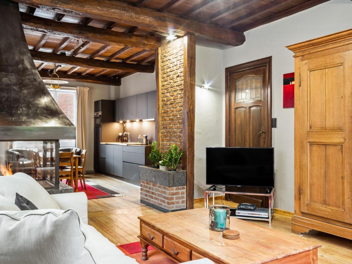 Stylish Apartment In Dinant Near The Maas Luaran gambar