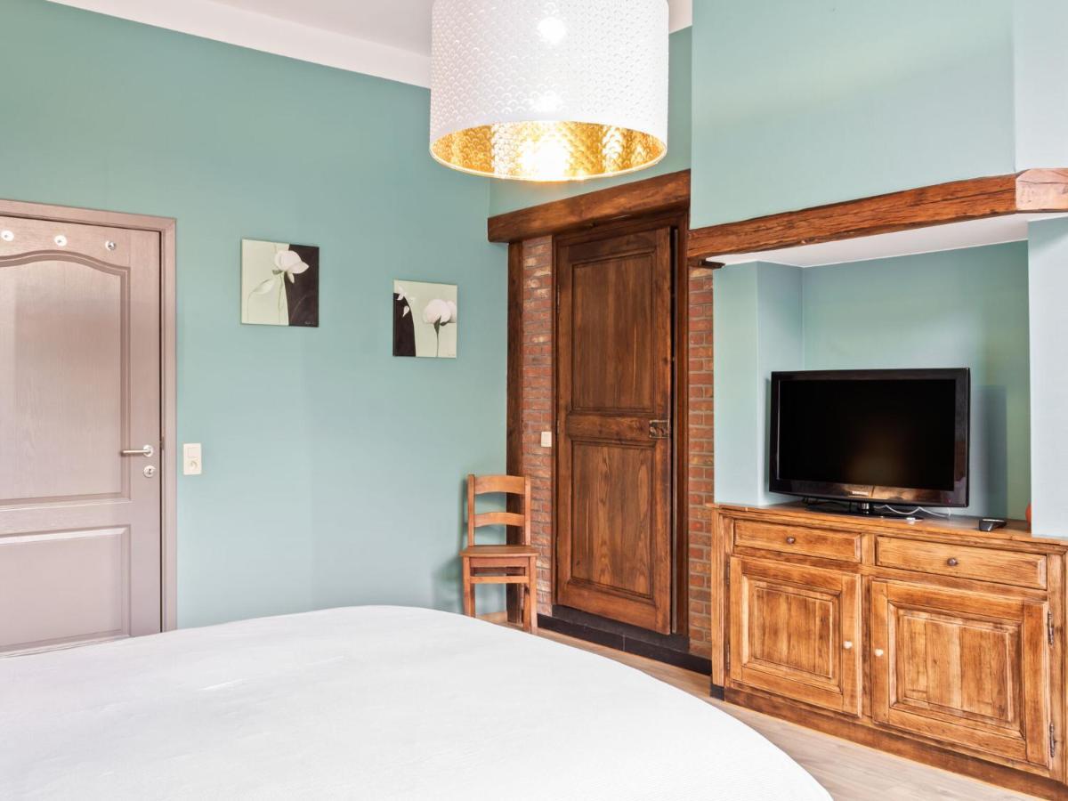 Stylish Apartment In Dinant Near The Maas Luaran gambar